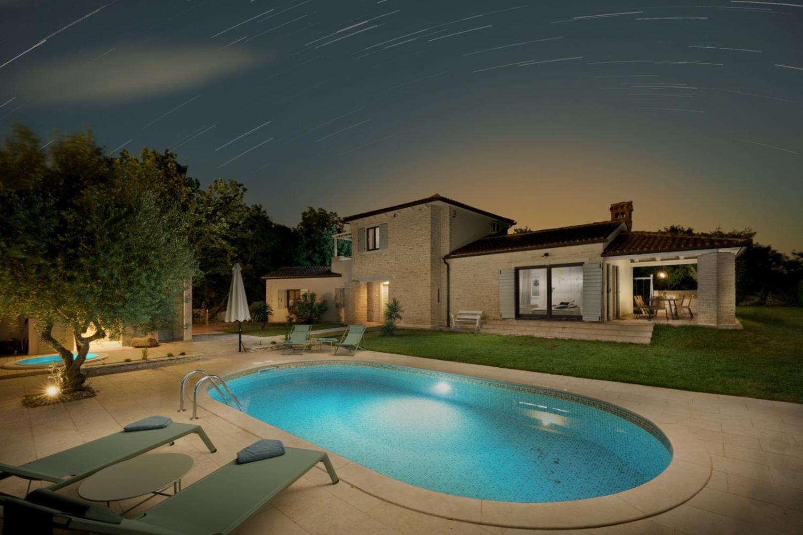 Luxury Villa In Istria - 9,000 Sqm Private Estate With Pool & Sauna, 15 Min To Sea, Near Fazana, 3 Bedrooms Juršići Екстериор снимка