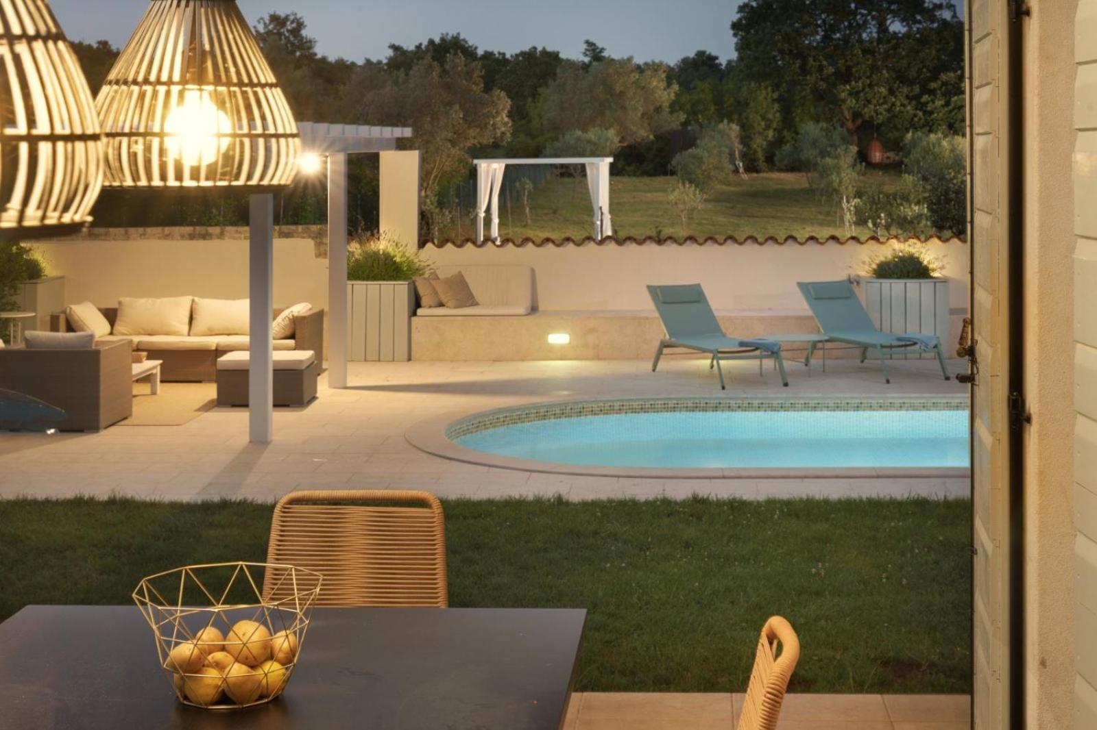 Luxury Villa In Istria - 9,000 Sqm Private Estate With Pool & Sauna, 15 Min To Sea, Near Fazana, 3 Bedrooms Juršići Екстериор снимка