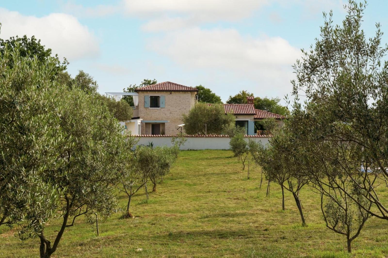 Luxury Villa In Istria - 9,000 Sqm Private Estate With Pool & Sauna, 15 Min To Sea, Near Fazana, 3 Bedrooms Juršići Екстериор снимка