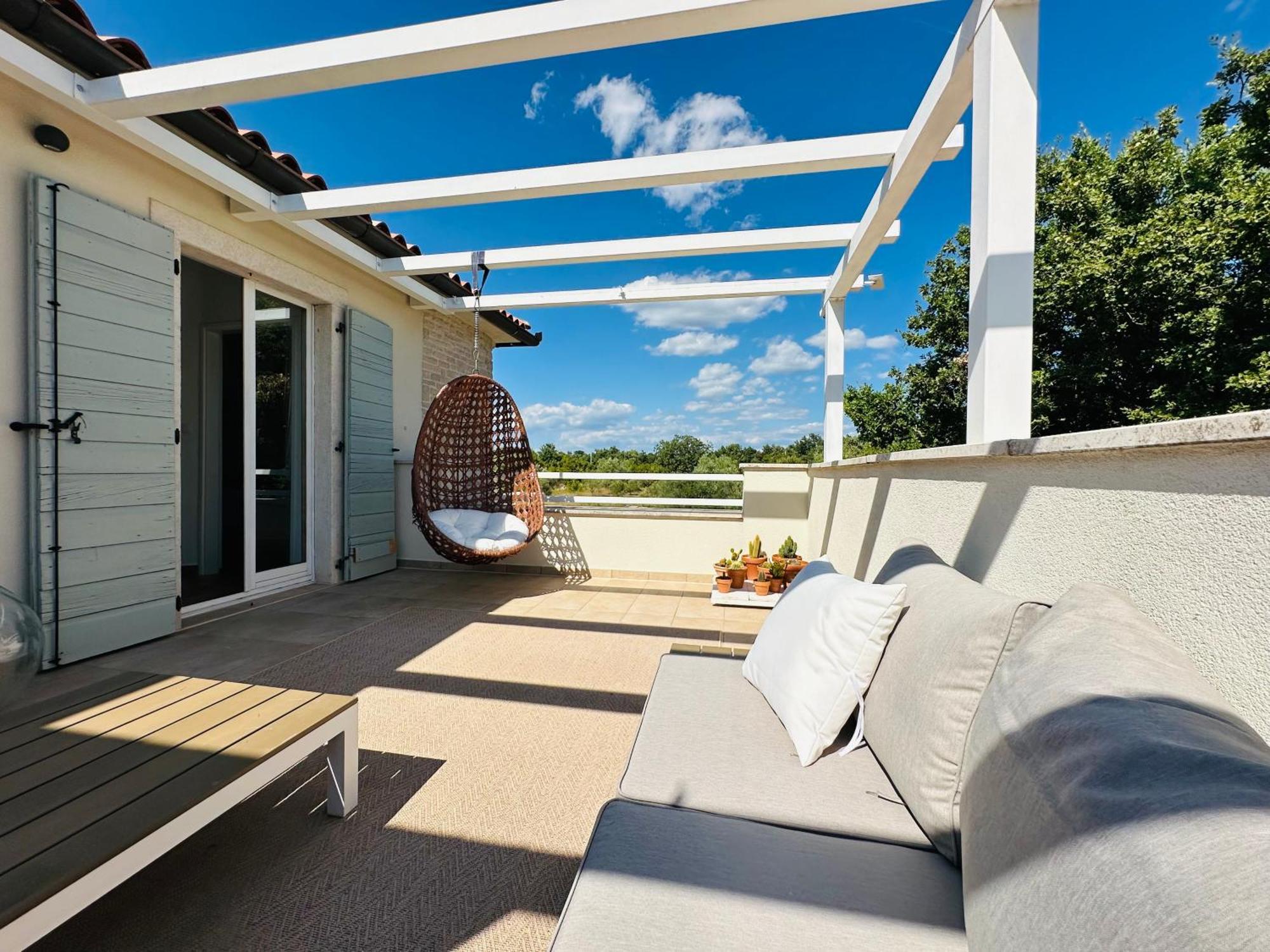 Luxury Villa In Istria - 9,000 Sqm Private Estate With Pool & Sauna, 15 Min To Sea, Near Fazana, 3 Bedrooms Juršići Екстериор снимка